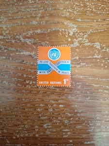 UN 1962 #104 MNH Live Together In Peace Stamp - Picture 1 of 2