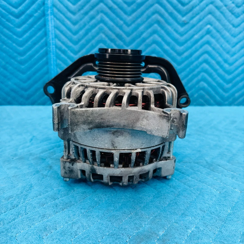 2005–2009 Ford Mustang GT 4.6L V8 Alternator OEM 7R3E10153AA - Image 1 of 4