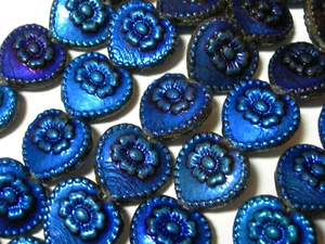 Vintage Design Czech Glass Black with Blue Metallic Heart Beads 17mm x 18mm - Picture 1 of 2