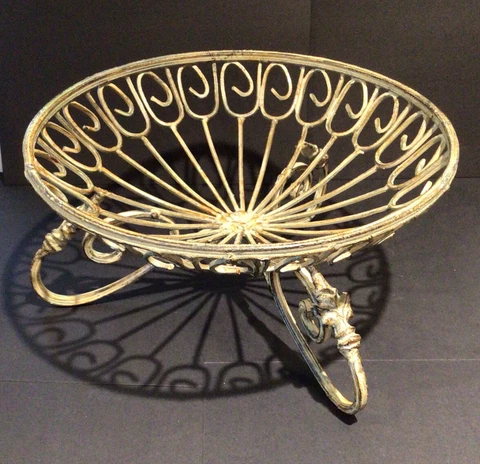 Vintage Metal Wrought Iron French Wire Basket Centerpiece Planter 3 Footed 11" Cover