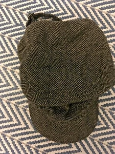 Gap Kid Cap Unisex brown /black classic herringbone 6-9 yrs - Picture 1 of 3