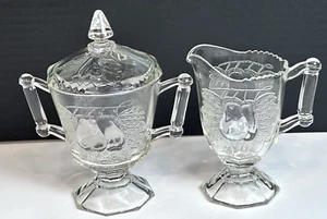 Vintage Jeanette Glas Baltimore geprägt Birne Milchkännchen & Zuckerdose mit Deckel - Bild 1 von 13