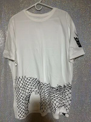 Men’s Nike Running  TShirt Size XXL - Image 1 of 4
