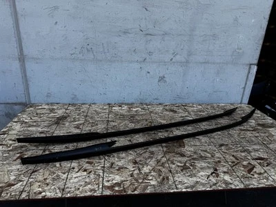 JUEGO DE RIELES MOLDEADOS TECHO IZQUIERDO DERECHO LAND ROVER DISCOVERY SPORT (2015-2019) OEM Foto 1 de 4