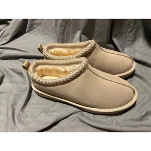DREAM PAIRS Women's Beige Slip On shoes Slippers Faux Fur Lined Size 11 - Picture 1 of 9