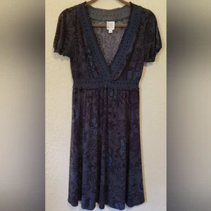 SUZI Chin by Maggy Boutique lila grau Blumen kurz Poufärmel Kleid Gr. 8 - Bild 1 von 6