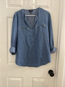 Jones New York Women's L Long Sleeve Blue Shirt Colared/Split V Neck  2 Pockets - Picture 1 of 5