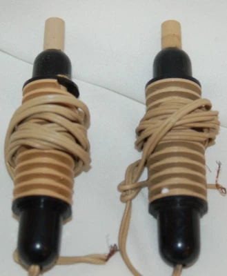 VINTAGE AURORA MODEL MOTORING PAIR OF PLUNGE BUTTON CONTROLLERS TAN BLACK LOT A - Image 1 of 2