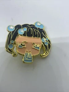Melanie Martinez - Ciuccio Cry baby pacify - sapone spilla smaltata 1,25" - Foto 1 di 4