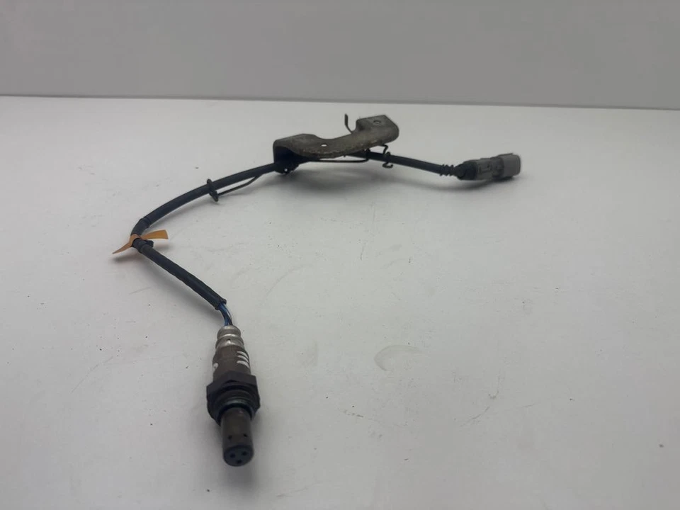Sonda lambda posteriore benzina/elettrica Lexus CT 200H 2013 sonda di regolazione 8946547080 - Immagine 1 di 4