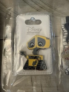 Disney Wall E Cutie Pin Pixar WallE DSF DSSH LE 300 - Picture 1 of 1