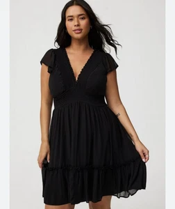 TORRID MINI RÜSCHEN CHIFFON KLEID ÜBERGRÖSSE 3X SCHWARZ - Bild 1 von 6