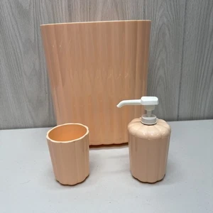 Vintage 80s Bathroom Set Pink Peach Salmon Trash Can / Soap Dispenser / Tumbler - Picture 1 of 17