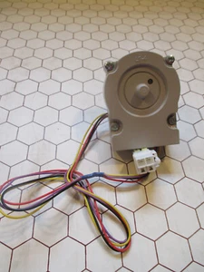 EAU63923603 Evaporator Fan Motor LG Refrigerator New Open Box - Picture 1 of 3
