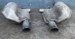 CHRYSLER 300C SRT8 6.1L 05-10 OEM REAR BACK TAIL PIPE TIPS EXHAUST MUFFLER - Picture 1 of 5