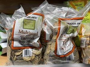 Paquete de 2 mini galletas de arroz Trader Joe's multiseed con salsa de soja Tamari de 8 oz cada una - Imagen 1 de 2