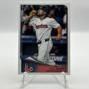 2025 Topps Flagship Collection JOSE RAMIREZ #9 - Cleveland Guardians - Foto 1 di 3