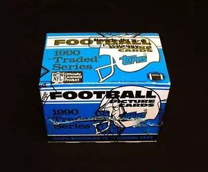 1990 Topps Traded Football Complete Factory Set BBCE Sealed w/ EMMITT SMITH RC! - Picture 1 of 9