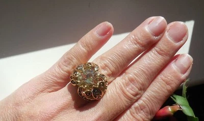 Новый «дизайнер вдохновил» большой бледно-желтый CZ кольцо w. винтажный 2 тона детали размер 7 - Изображение 1 из 4