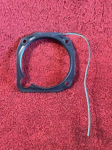 BISEL DE MONTAJE DE INSTRUMENTOS DE AVIÓN ESTÁNDAR 3 1/8" MUESCADO 28 VDC - Imagen 1 de 4