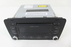 Autoradio Audi A3 8P1 2,0l TDi CD 8P0035186G senza codice - Foto 1 di 6