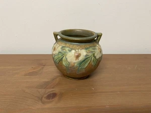 Roseville Vintage Pot Dahlrose Handles Beautiful Mold and Colors 4 1/4" - Picture 1 of 4