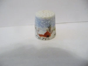 THIMBLE VINTAGE HANDPAINTED BISQUE M KOHLS BEACH SCENE WRAP AROUND - Picture 1 of 7