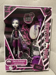 New 2024 Mattel Monster High Creeproduction Boo-riginal Doll Spectra Vondergeist - Picture 1 of 19
