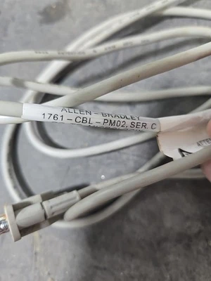 Cable PLC Allen Bradley Micrologix 1761-CBL-PM02 90 grados MicroLogix 1000-1500 Foto 1 de 4
