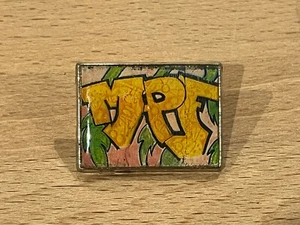 PINS PIN STREET ART CONTEMPORAIN ANNEE 80 90 VINTAGE SIGNE CORNER - Imagen 1 de 1