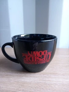 Taza de capuchino Stranger Things logotipo invertido mercancía oficial de Netflix  - Imagen 1 de 7