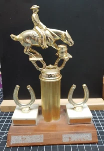 Vintage Pokal Western Showfass Rennpferd Trophäe Kunststoff Holz Marmor - Bild 1 von 14