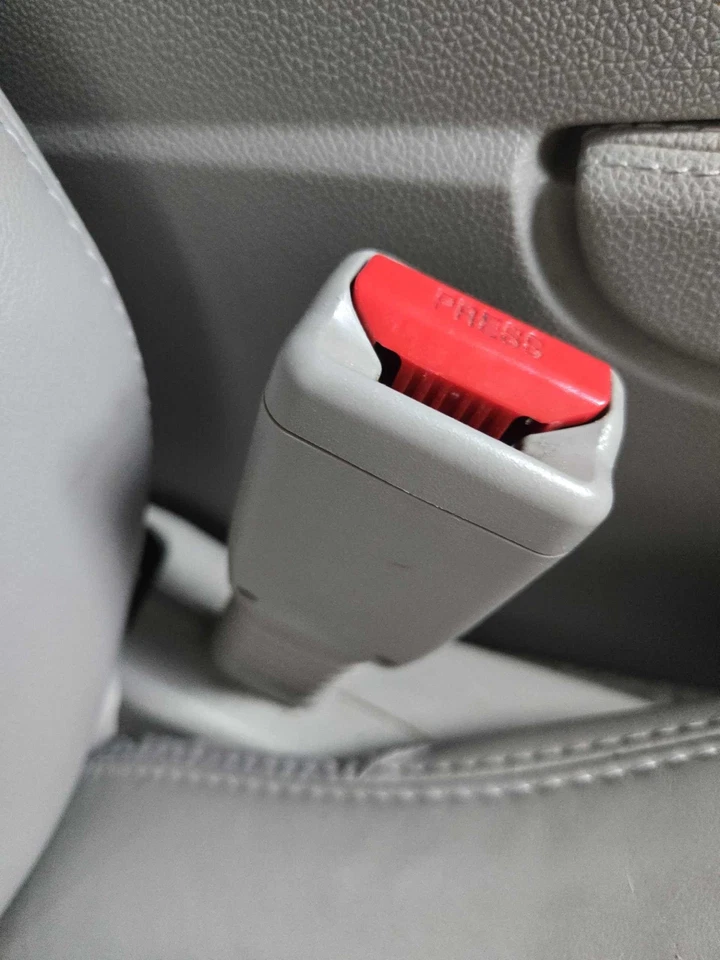 2007 - 2009 CADILLAC SRX FIVELA DE PASSAGEIRO CINZA FUMAÇA FABRICANTE DE EQUIPAMENTO ORIGINAL 19150458 - Imagem 1 de 1