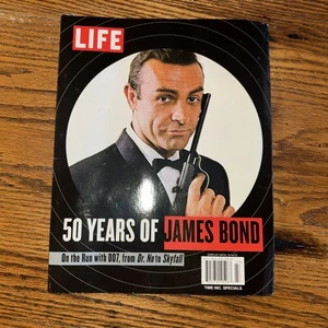 BOND JAMES BOND LIFE MAGAZINE SPECIAL ON THE RUN WITH 007 DR. NO TO SPECTRE 2015 - Picture 1 of 11