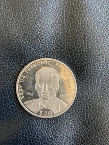 Kennedy 20,00 $ Münze Republik Liberia - Bild 1 von 2