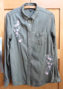 New Look khaki shirt/jacket, pink flower embroidery. Size 12, popper fasteners - Picture 1 of 6