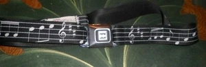BUCKLE DOWN SEATBELT BELT H2 Hummer Music Notes 1 SZ 28”-46” adjust BLK WHITE - Picture 1 of 3