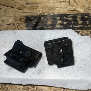 2002-08 Yamaha Grizzly 660 4x4 ATV Used OEM Pair of Engine Motor Mounts - Picture 1 of 3