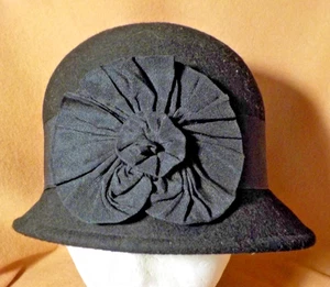 Damen 100% Wolle schwarz D&Y Cloche Hut mit Hutschachtel - Bild 1 von 4