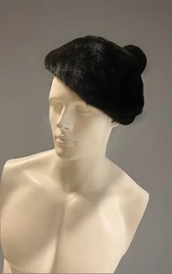 True Vintage Real Fur Hat - Picture 1 of 7