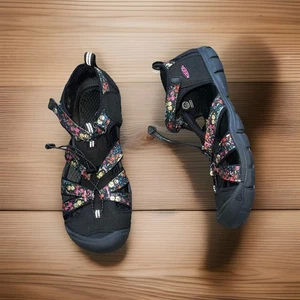 Keen Seacamp Black Floral Size 7 / 1026324 - Picture 1 of 7
