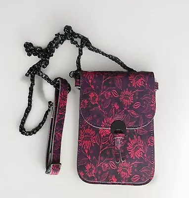 SAVE THE GIRLS TOUCHSCREEN PURSES- TRAVELER-Hot Pink & Purple-SO CHIC!!! NWOT - Image 1 of 4
