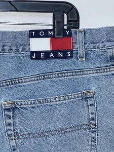 Vintage Men’s Tommy Hilfiger Patch Flag Shorts 90s Hip Hop Denim Jean Short Read - Bild 1 von 24