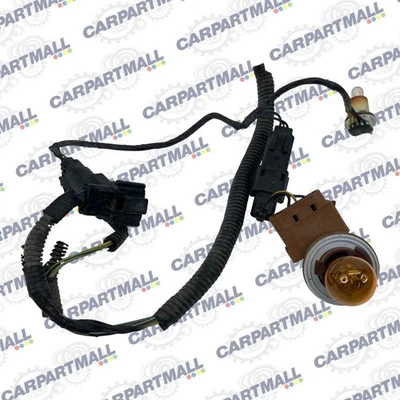 13-15 Ford Explorer Interceptor FH RH toma de luz de señal y arnés de cables con bombilla Foto 1 de 4