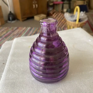 Vintage Art Glass Bee Hive Posy Vase Purple 14cm Tall - Picture 1 of 7