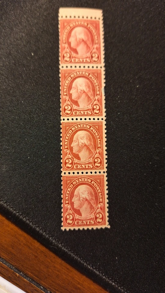 Scott #583, M/F/NH, V. Pane of 4, Carmine, Washington, 2 cent, perf 10, 1924 - Image 1 of 2