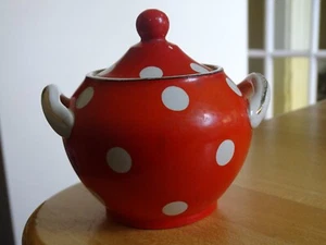 SARREGUEMINES UN ANCIEN SUCRIER EN FAIENCE MODELE CONFETTI pois blanc - Imagen 1 de 10