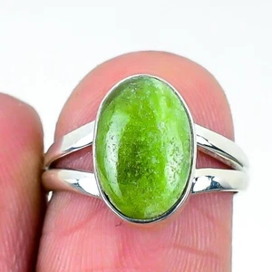 Natural Green Kyanite Solid Sterling Silver Wedding Band New Ring Jewelry Size 6 - Picture 1 of 8