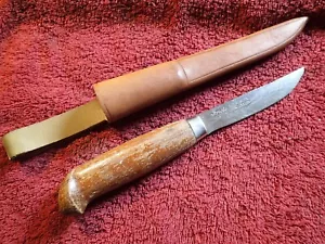 COLTELLO AFFILATO VINTAGE FROSTS MORA con fodero in pelle made in sweden svedese - Foto 1 di 9