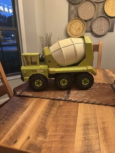 Vintage Mighty TONKA Lime Green Ready Mixer Cement Truck - Picture 1 of 8